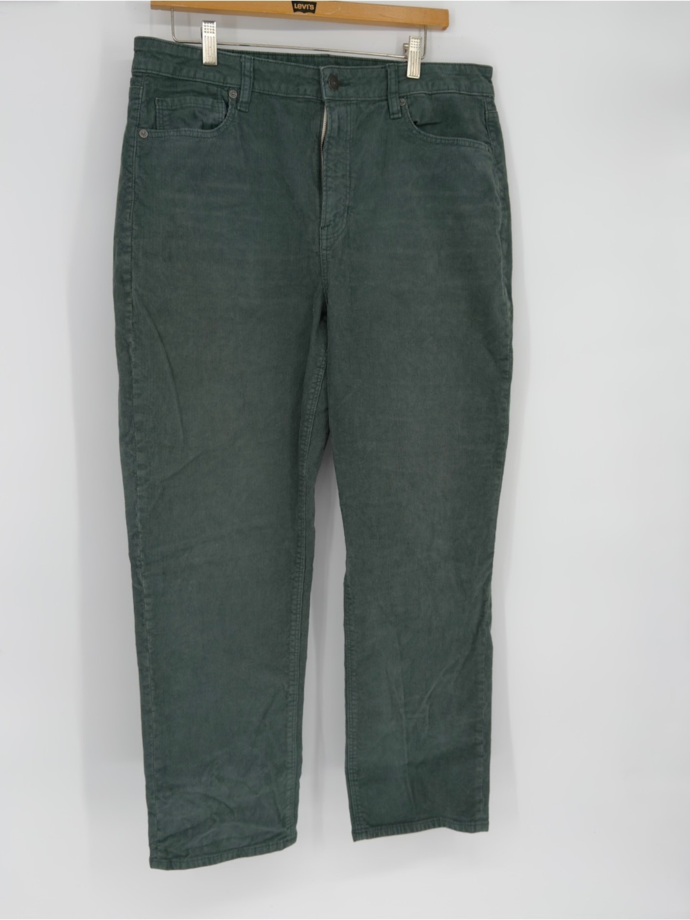 American Eagle Green Corduroy Straight Mom Jeans Sz 14 Regular